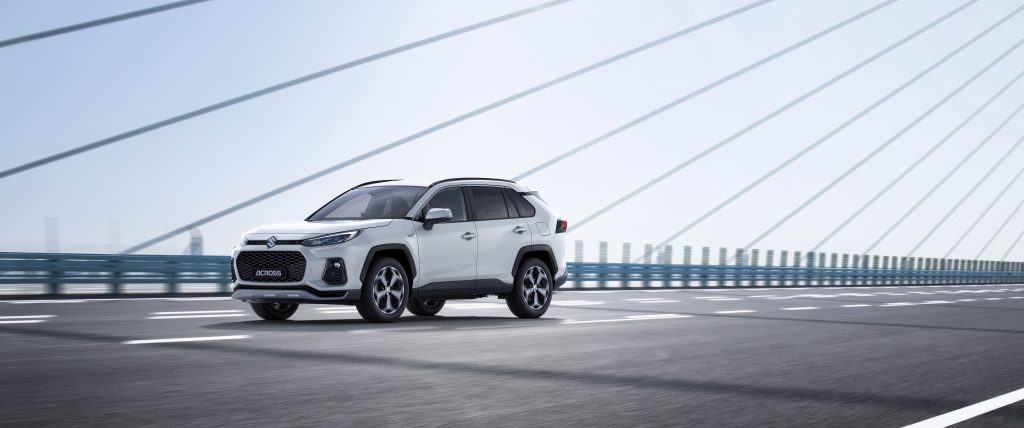Suzuki Across morbihan auto 2