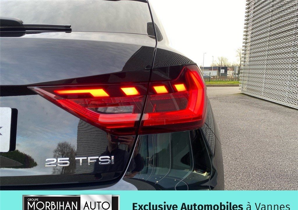 AUDI A1 SPORTBACK 25 TFSI 95 CH S TRONIC 7