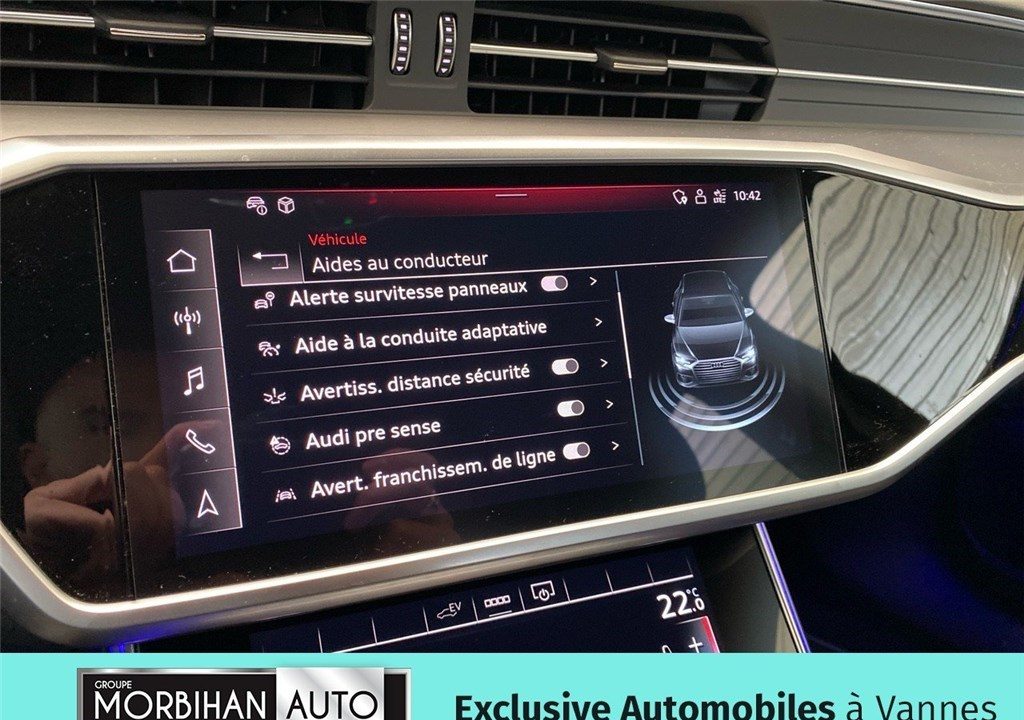 AUDI A6 AVANT 50 TFSIE 299 CH S TRONIC 7 QUATTRO