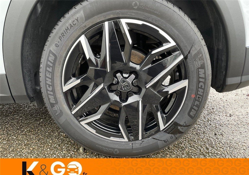 PEUGEOT 3008 HYBRID 136 E-DCS6