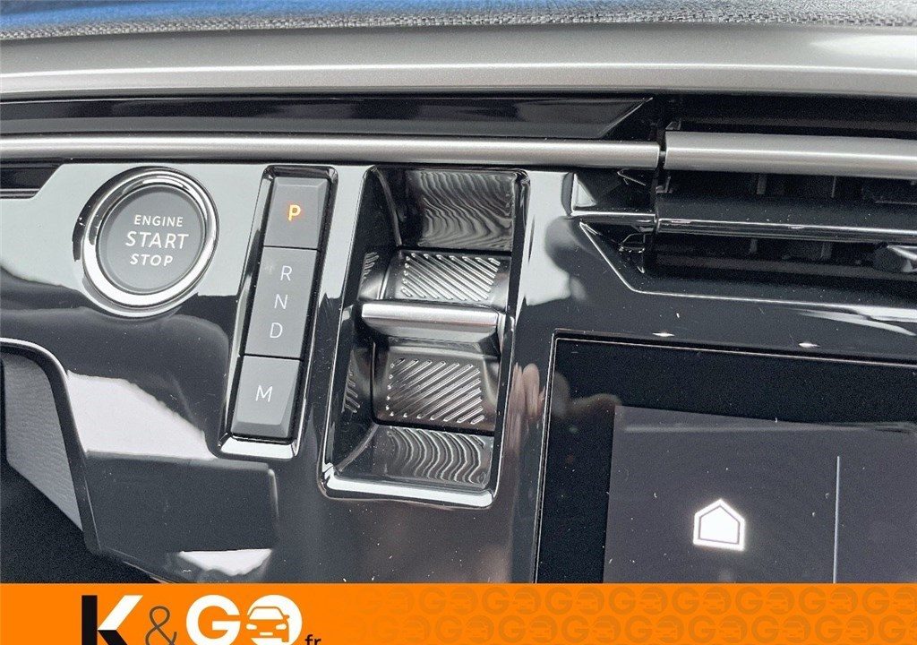 PEUGEOT 3008 HYBRID 136 E-DCS6