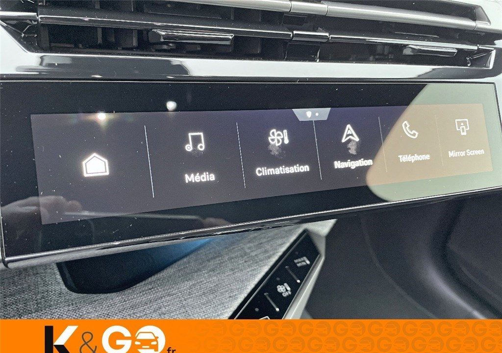 PEUGEOT 3008 HYBRID 136 E-DCS6
