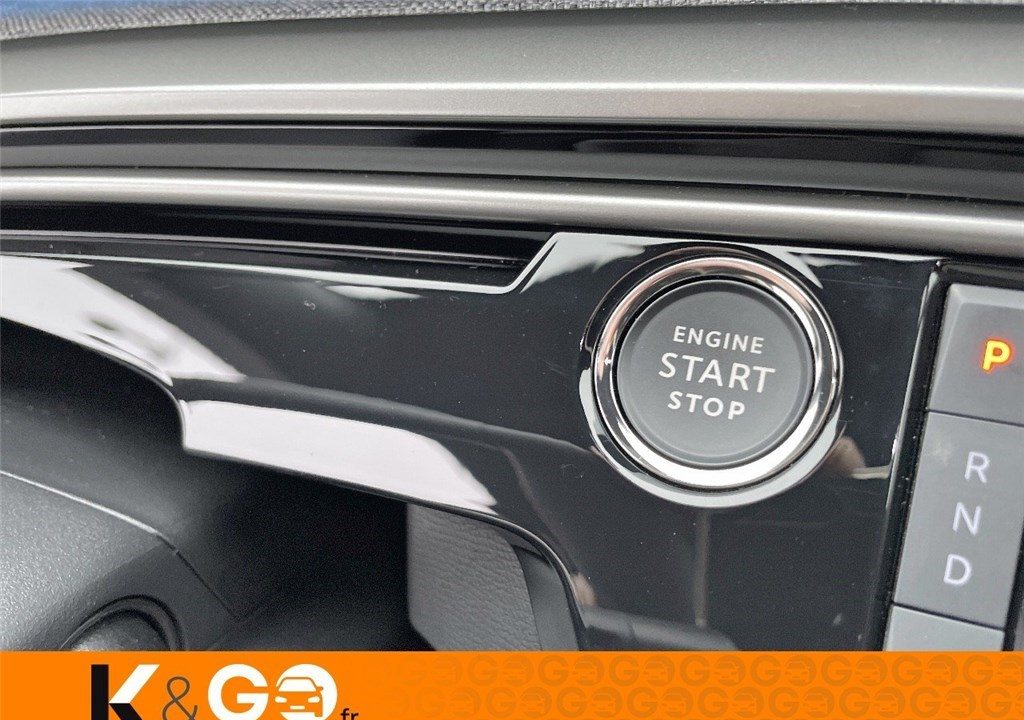 PEUGEOT 3008 HYBRID 136 E-DCS6