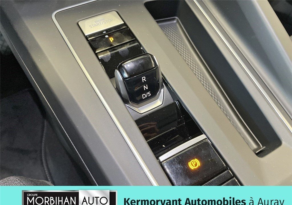 VOLKSWAGEN GOLF 1.5 EHYBRID 204 DSG6