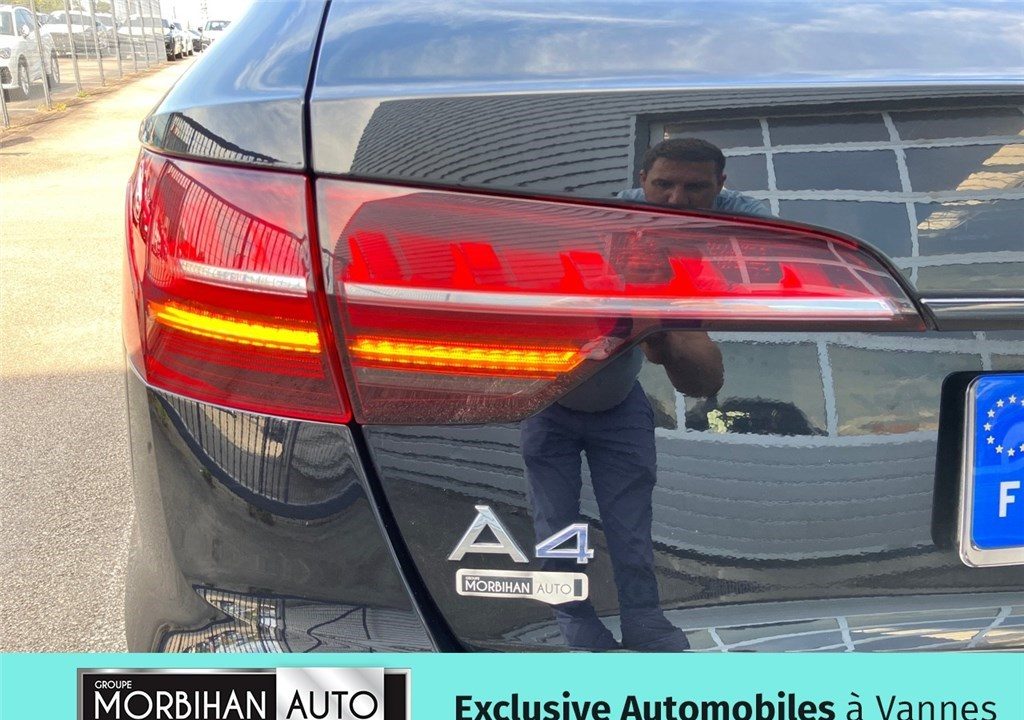 AUDI A4 AVANT 40 TDI 204 S TRONIC 7