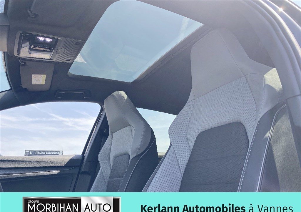 VOLKSWAGEN GOLF 1.5 EHYBRID 272 DSG6