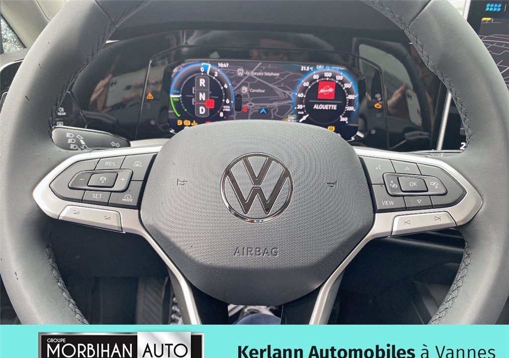 VOLKSWAGEN GOLF 1.5 EHYBRID 204 DSG6