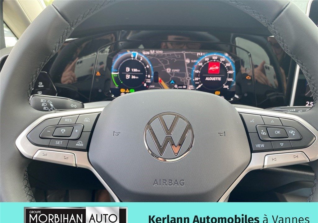 VOLKSWAGEN GOLF 1.5 EHYBRID 204 DSG6