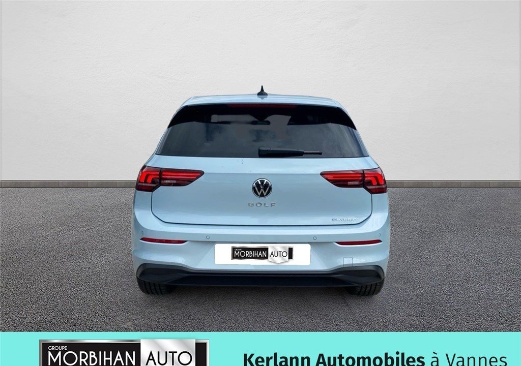 VOLKSWAGEN GOLF 1.5 EHYBRID 204 DSG6
