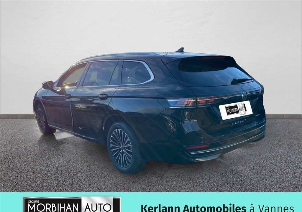 VOLKSWAGEN PASSAT 1.5 EHYBRID 204 DSG6