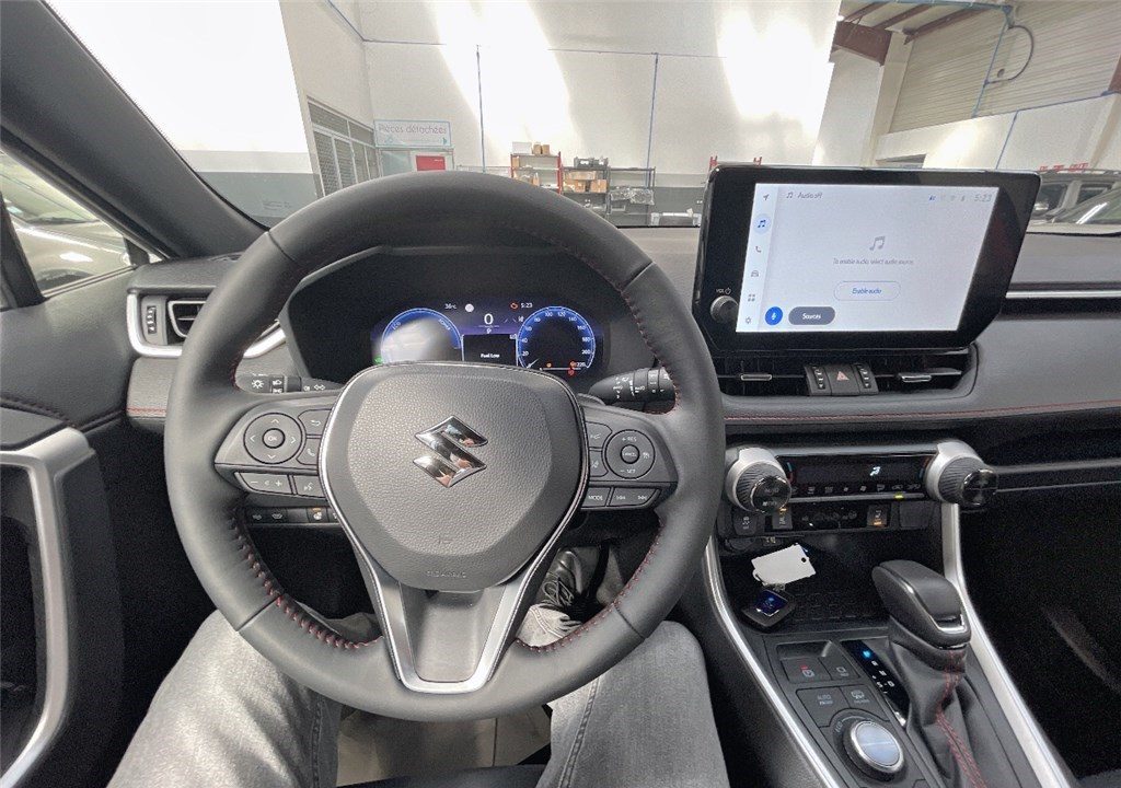 SUZUKI ACROSS 2.5 HYBRIDE RECHARGEABLE