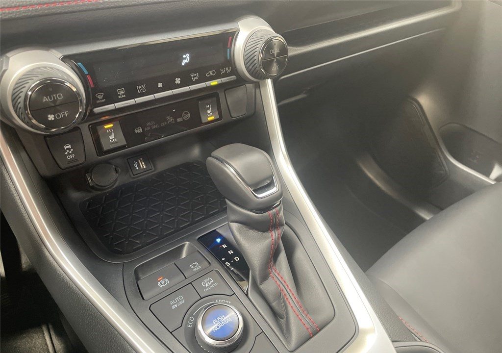 SUZUKI ACROSS 2.5 HYBRIDE RECHARGEABLE