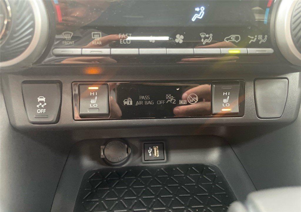 SUZUKI ACROSS 2.5 HYBRIDE RECHARGEABLE