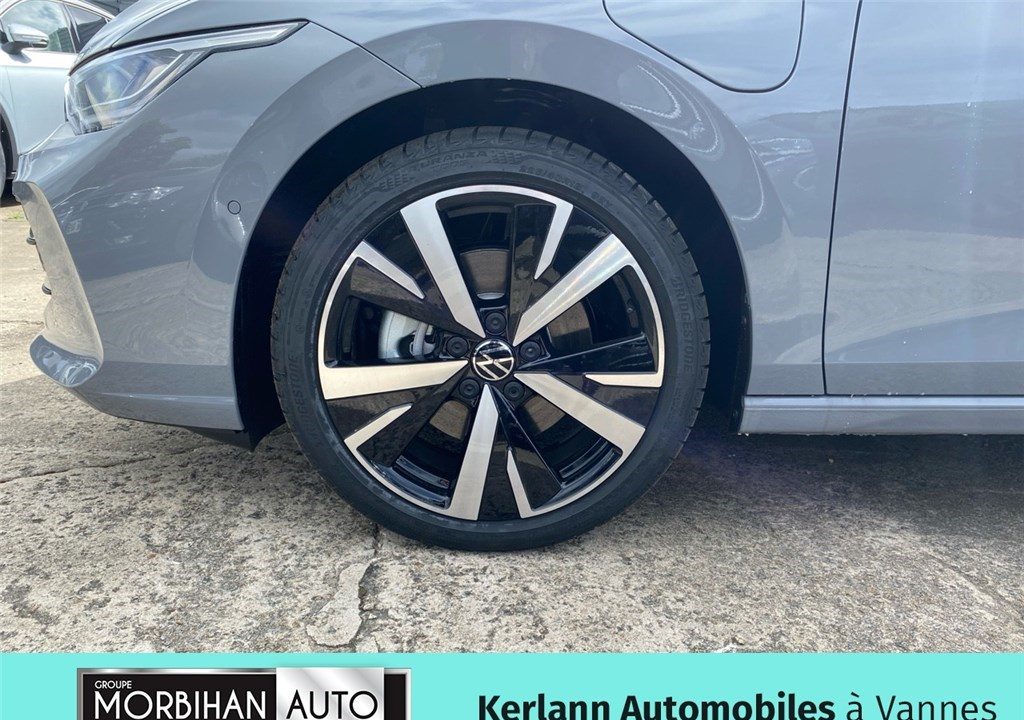 VOLKSWAGEN GOLF 1.5 EHYBRID 204 DSG6