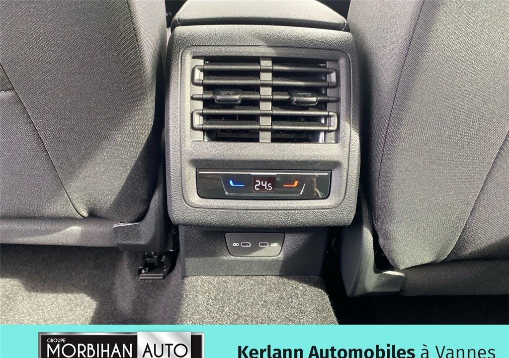 VOLKSWAGEN GOLF 1.5 EHYBRID 204 DSG6