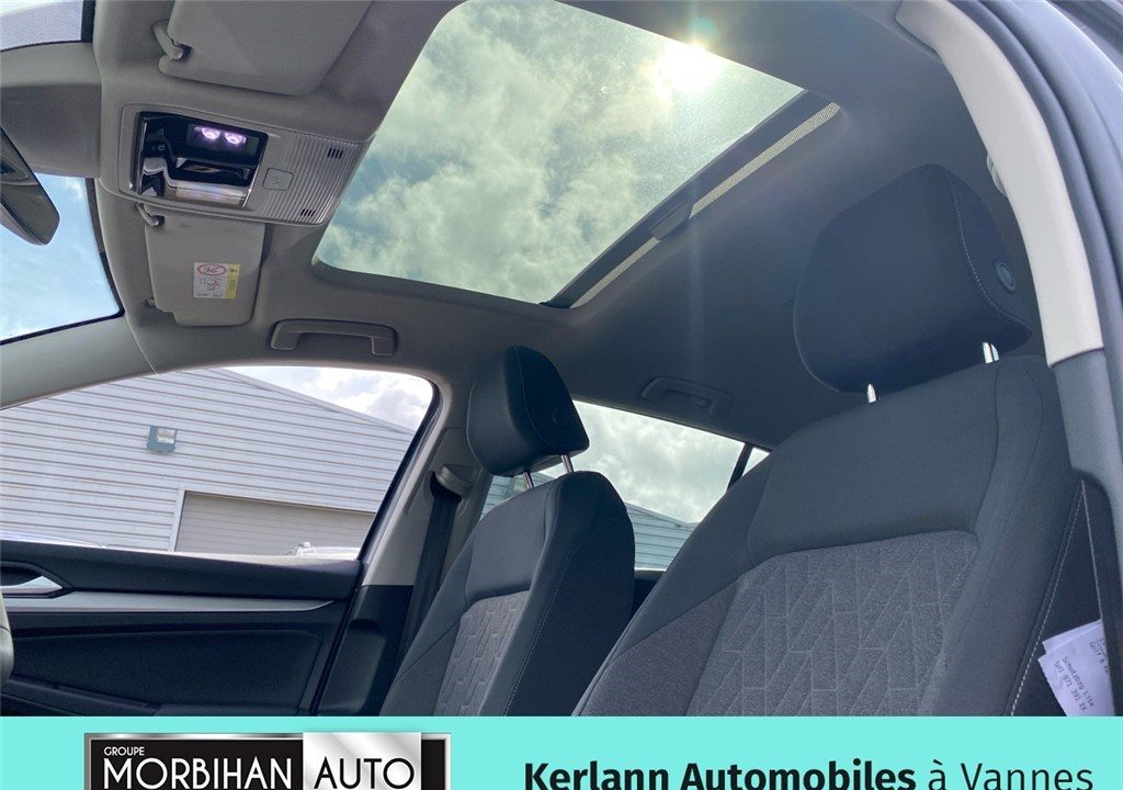 VOLKSWAGEN GOLF 1.5 EHYBRID 204 DSG6