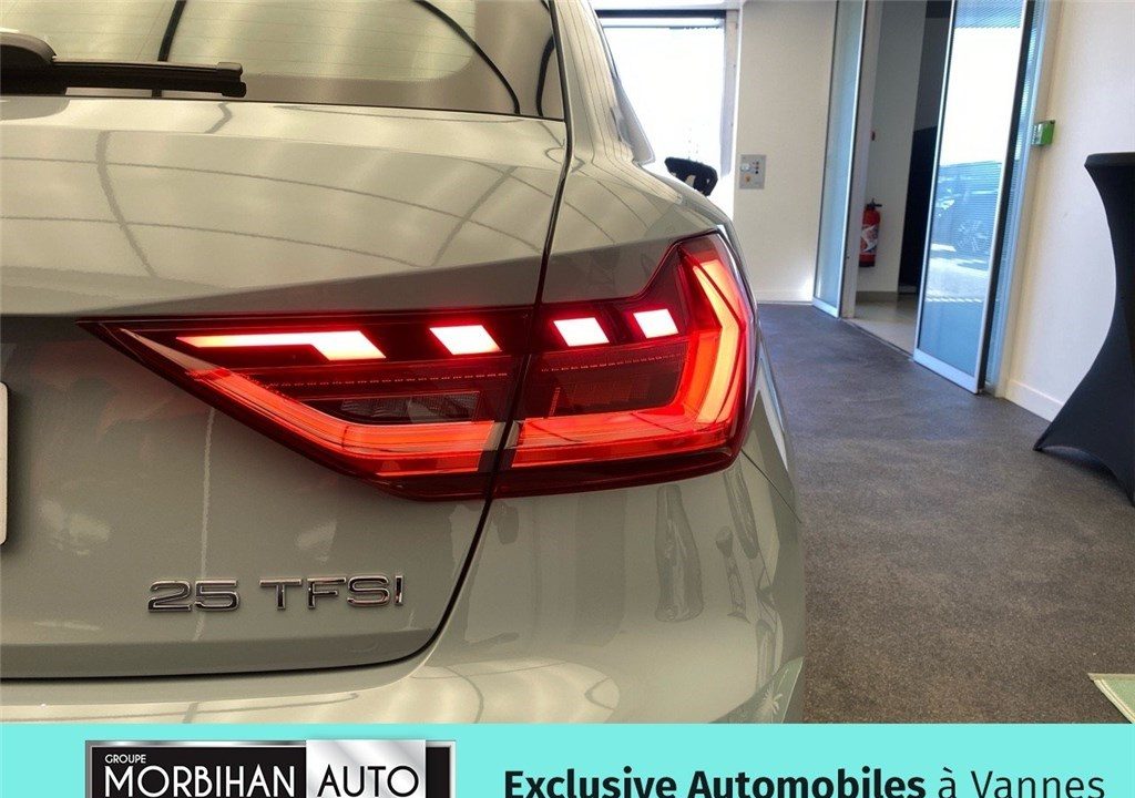 AUDI A1 SPORTBACK 25 TFSI 95 CH BVM5