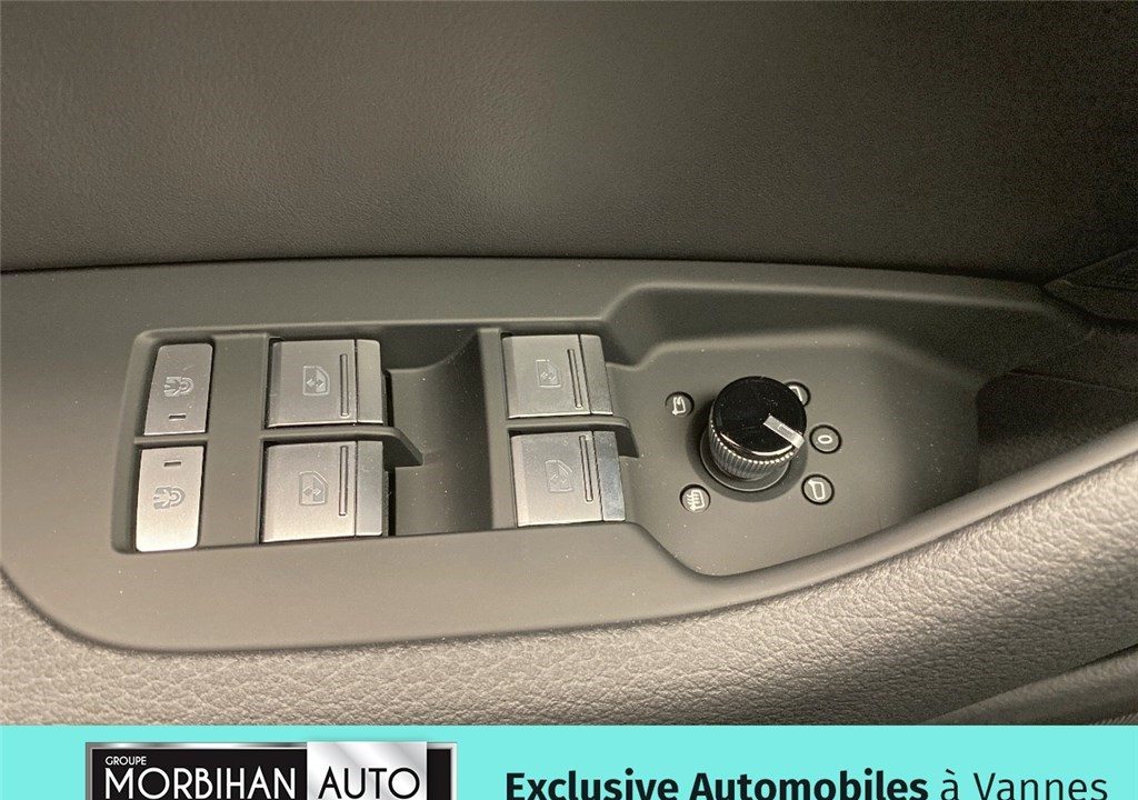 AUDI A6 AVANT 50 TFSIE 299 CH S TRONIC 7 QUATTRO