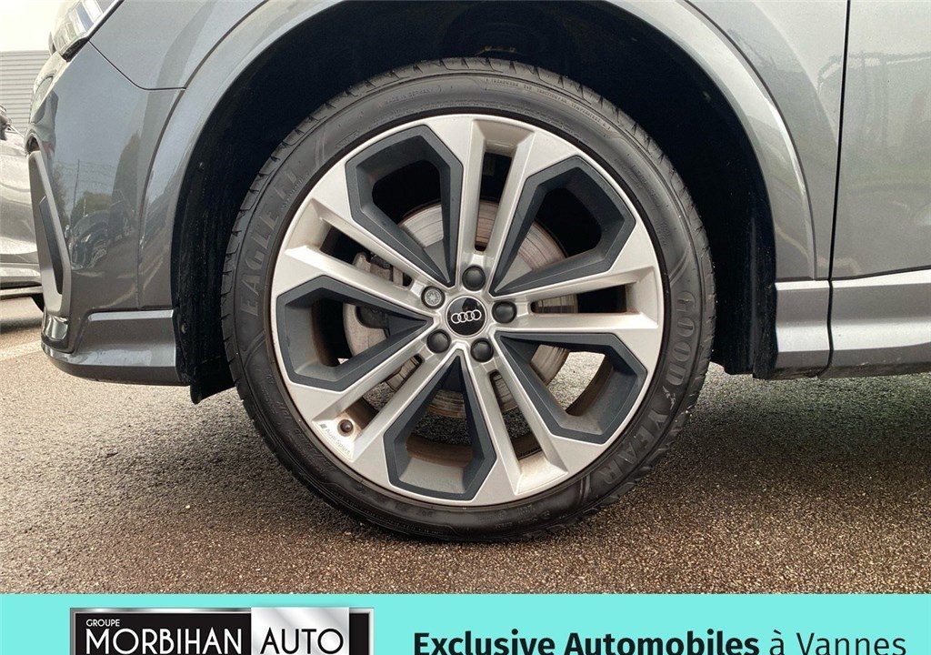 AUDI Q3 45 TFSIE 245 CH S TRONIC 6