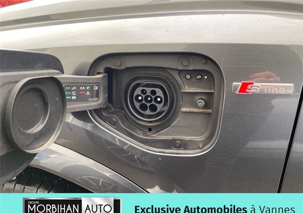 AUDI Q3 45 TFSIE 245 CH S TRONIC 6