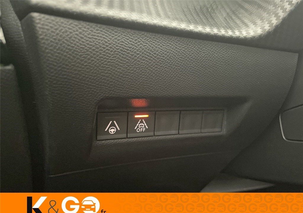 PEUGEOT 2008 PURETECH 130 S&S EAT8