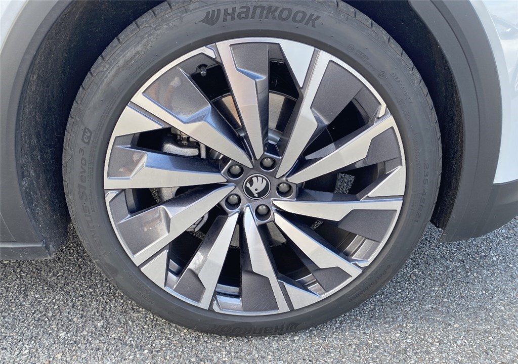 SKODA ELROQ 286 CH BATTERIE 85