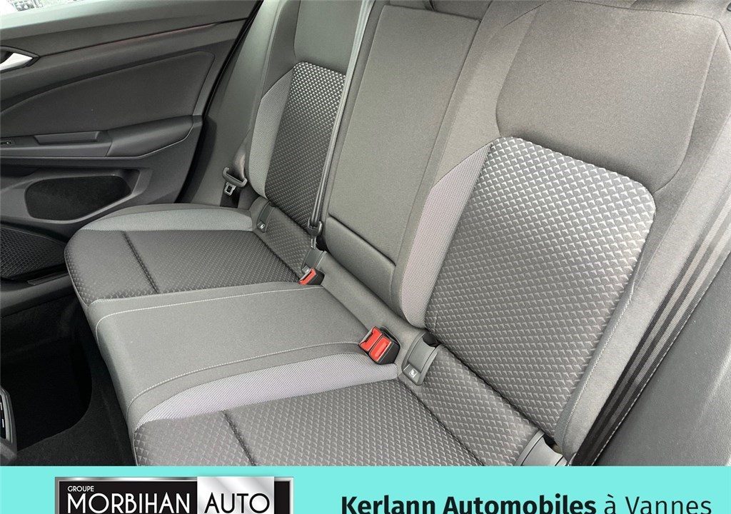 VOLKSWAGEN Golf 1,5 Life eT096eTSID7A 1.5 ETSI OPF 130 DSG7