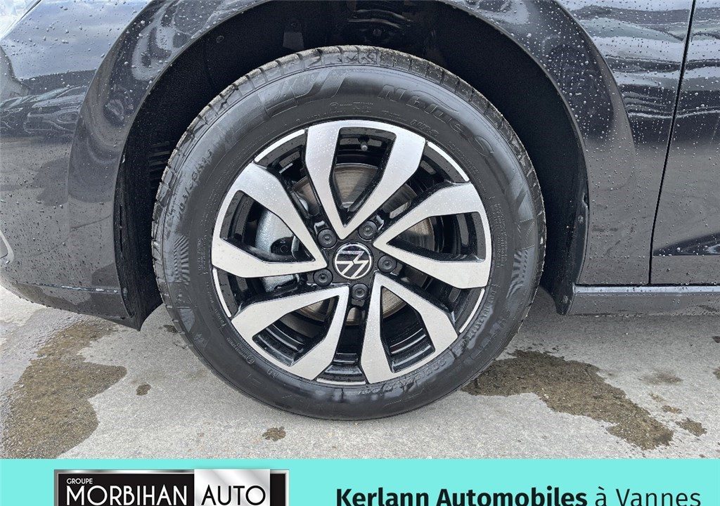 VOLKSWAGEN Golf 1,5 Life eT096eTSID7A 1.5 ETSI OPF 130 DSG7