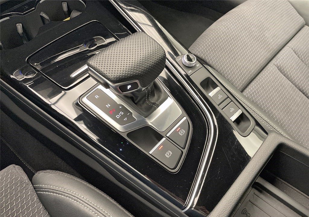 AUDI A5 CABRIOLET 40 TFSI 204 S TRONIC 7