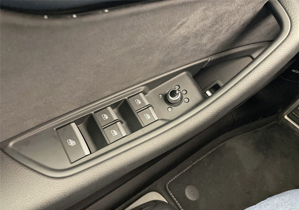 AUDI A5 CABRIOLET 40 TFSI 204 S TRONIC 7