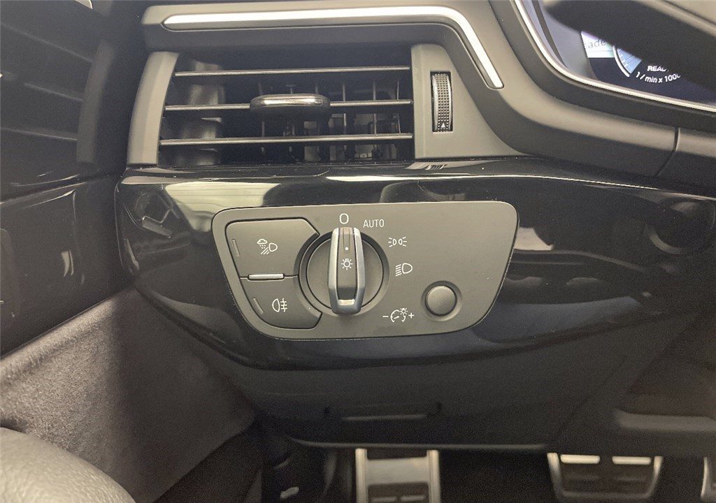 AUDI A5 CABRIOLET 40 TFSI 204 S TRONIC 7