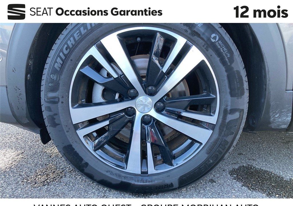 PEUGEOT 3008 HYBRID4 300 E-EAT8