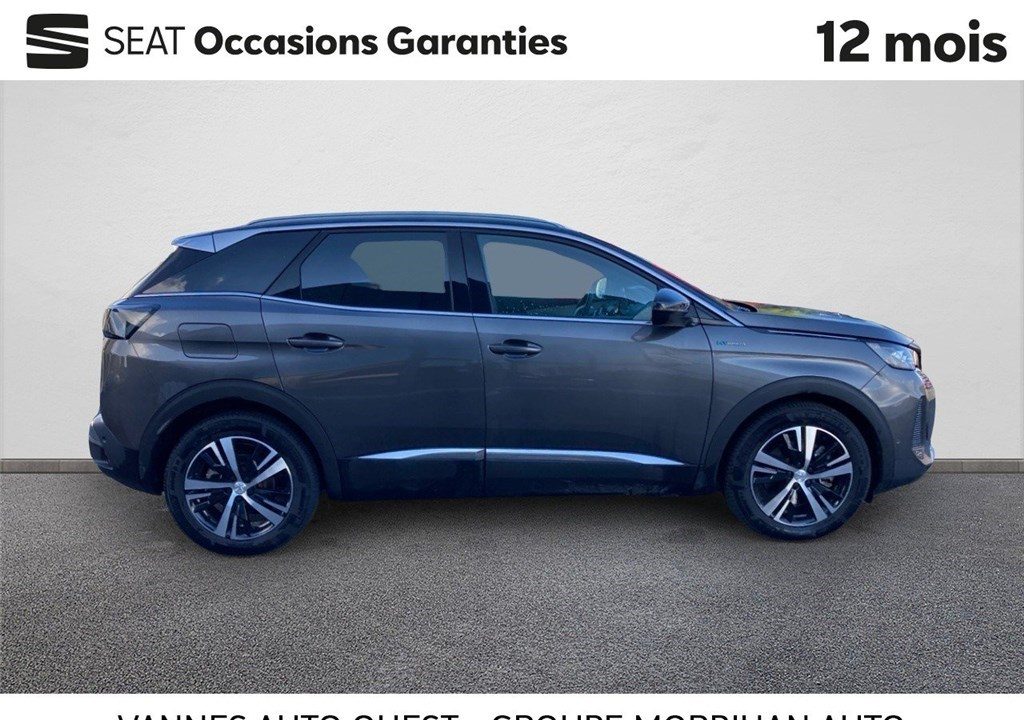 PEUGEOT 3008 HYBRID4 300 E-EAT8