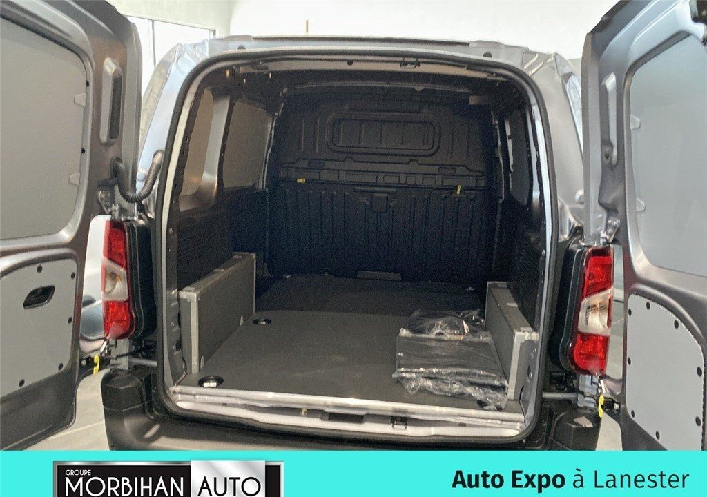 FIAT DOBLO FOURGON ELECTRIQUE -E CARGO FOURGON M 800 KG ELECTRIQUE 100 KW