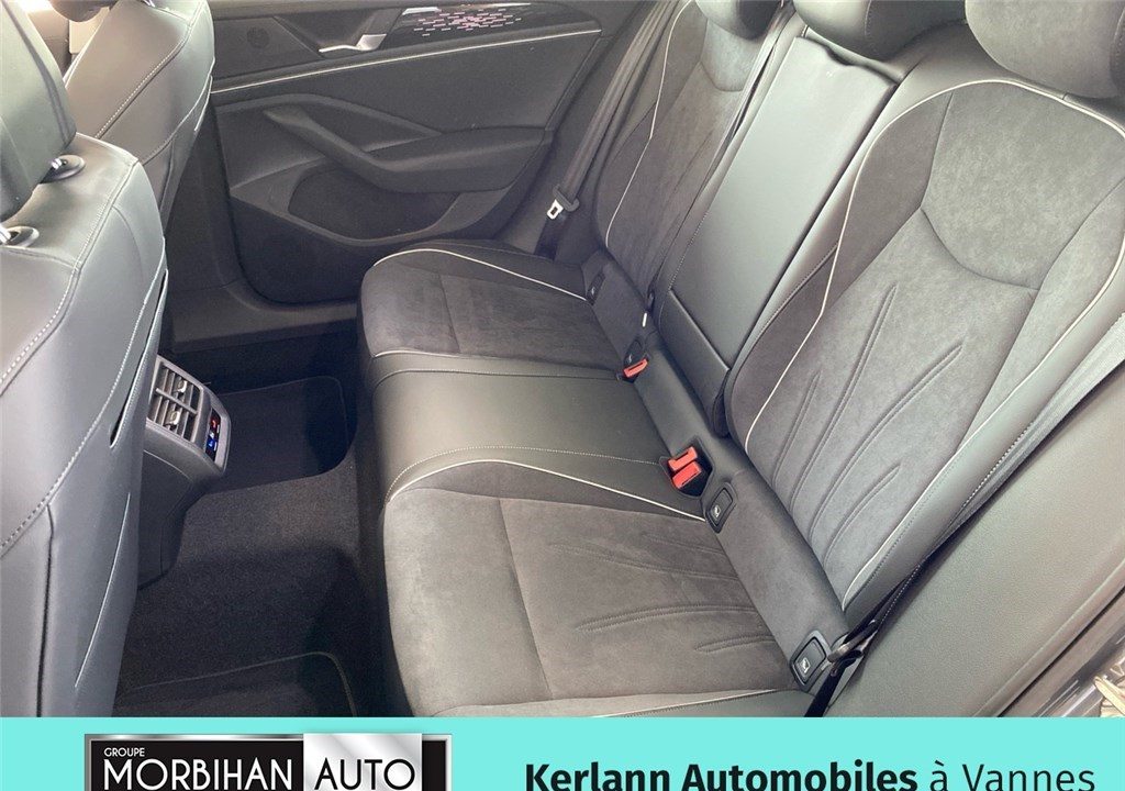 VOLKSWAGEN PASSAT 1.5 EHYBRID 204 DSG6