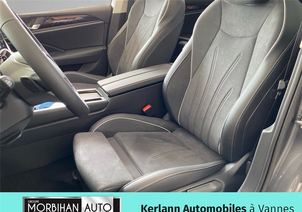 VOLKSWAGEN PASSAT 1.5 EHYBRID 204 DSG6