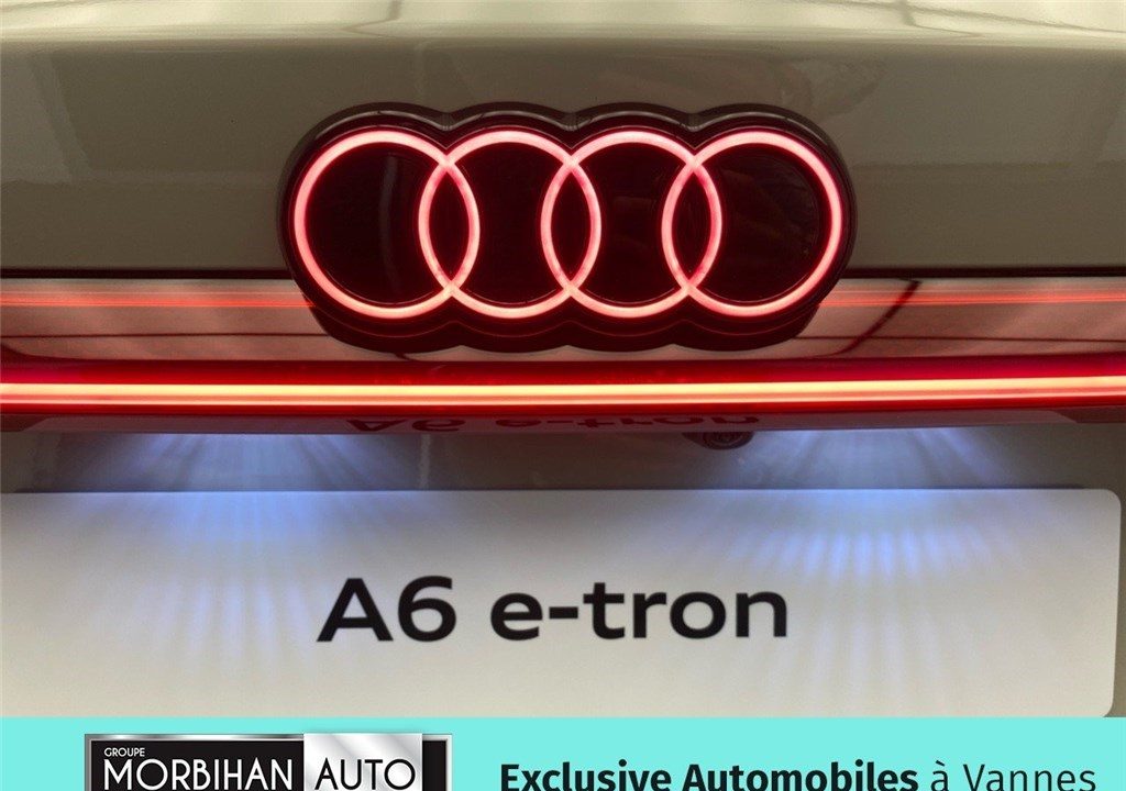 AUDI A6 E-TRON AVANT PERFORMANCE 367 CH 100 KWH