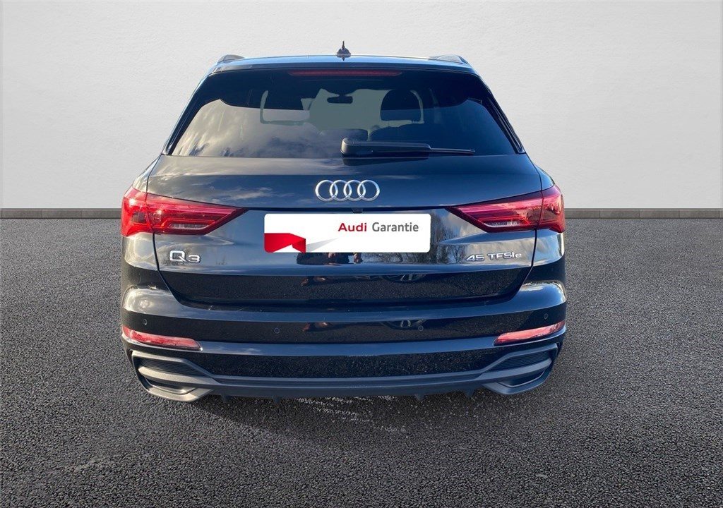 AUDI Q3 45 TFSIE 245 CH S TRONIC 6
