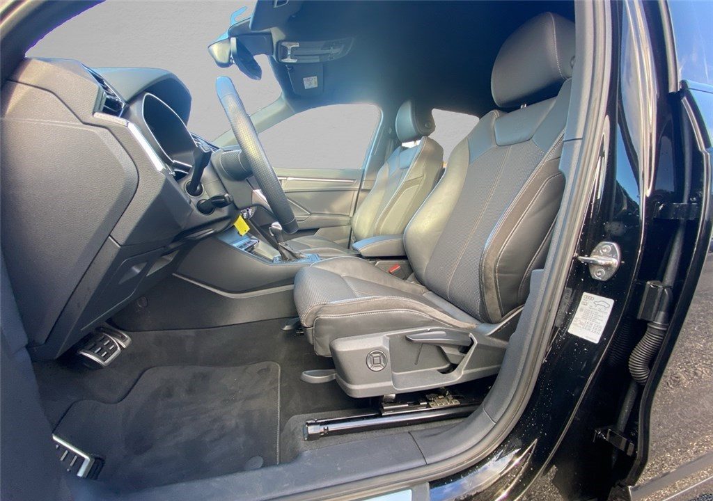 AUDI Q3 45 TFSIE 245 CH S TRONIC 6