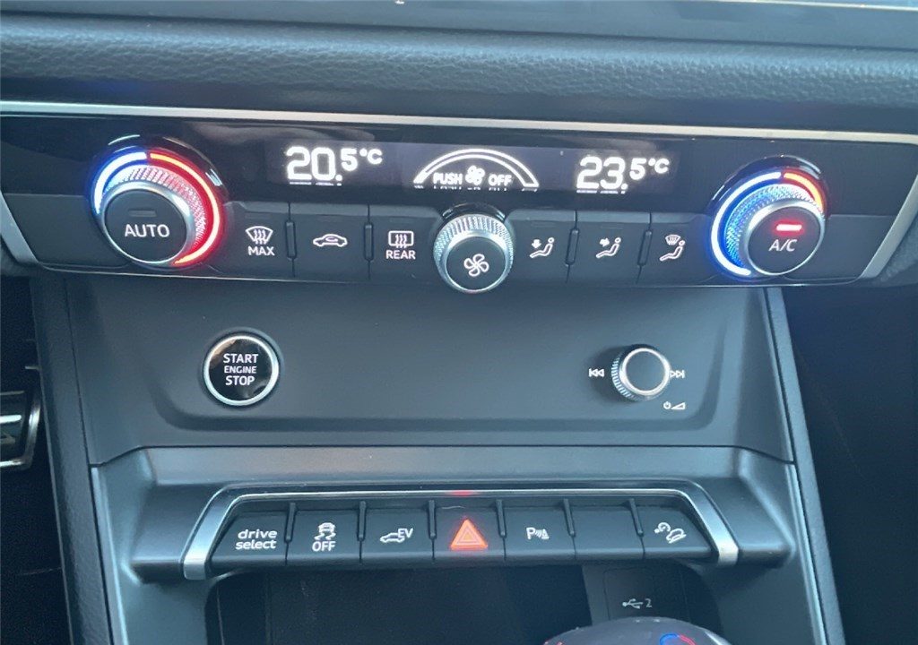 AUDI Q3 SPORTBACK 45 TFSIE  245 CH S TRONIC 6