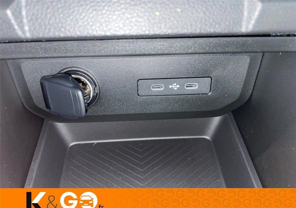 DACIA DUSTER HYBRID 140 4X2