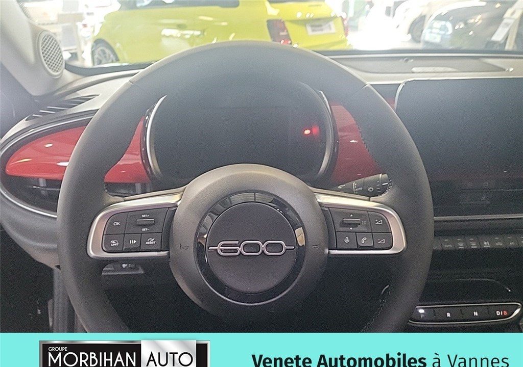 FIAT 600e 54 KWH 156 CH