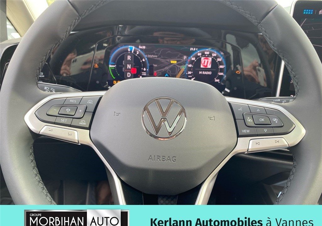 VOLKSWAGEN GOLF 1.5 EHYBRID 204 DSG6