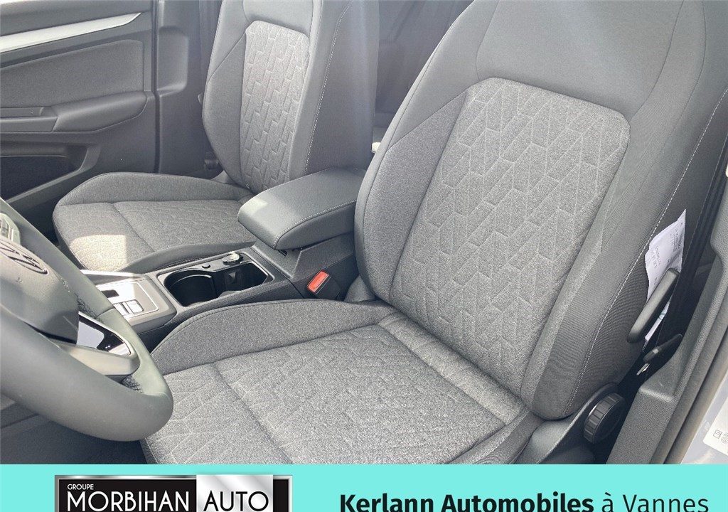 VOLKSWAGEN GOLF 1.5 EHYBRID 204 DSG6